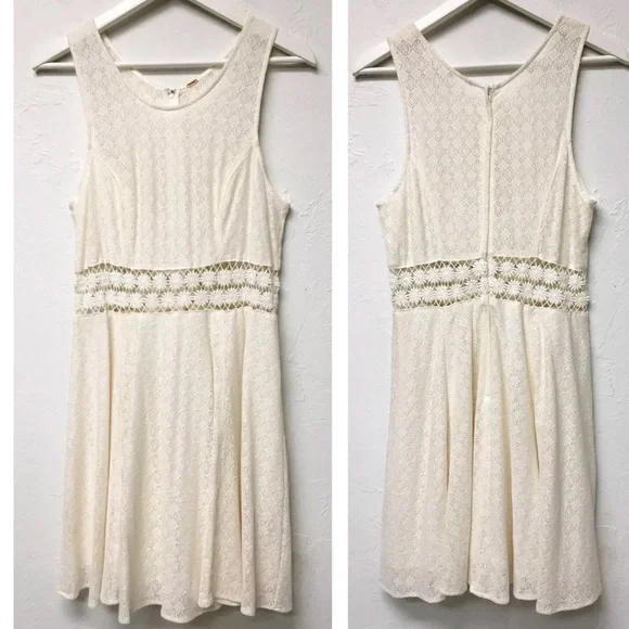 Free People Ivory Floral Daisies Dress Size 12 L Mini Cutout Taylor Swift Cute - Picture 7 of 9